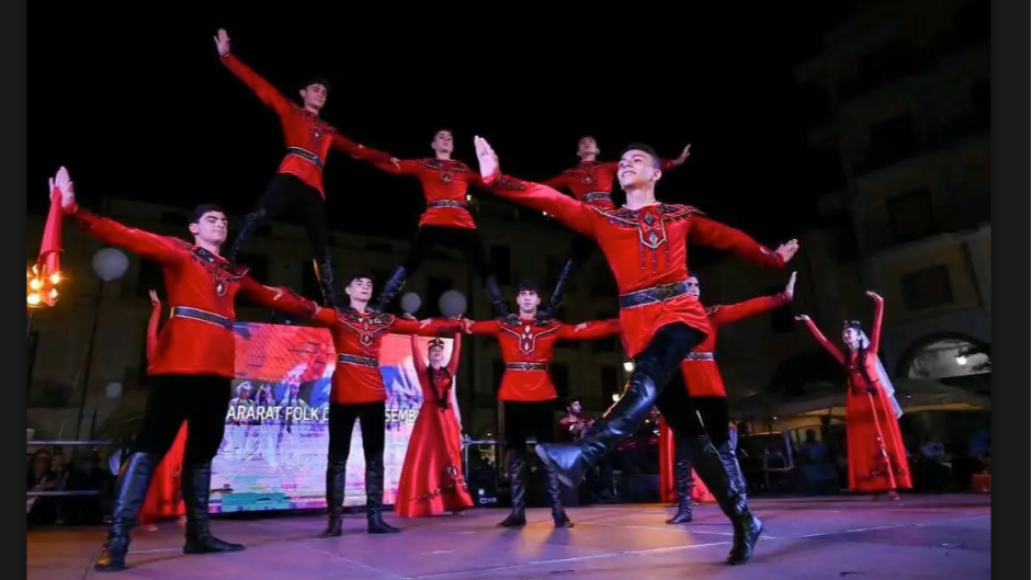 ARARAT FOLK DANCE ENSEMBLE
