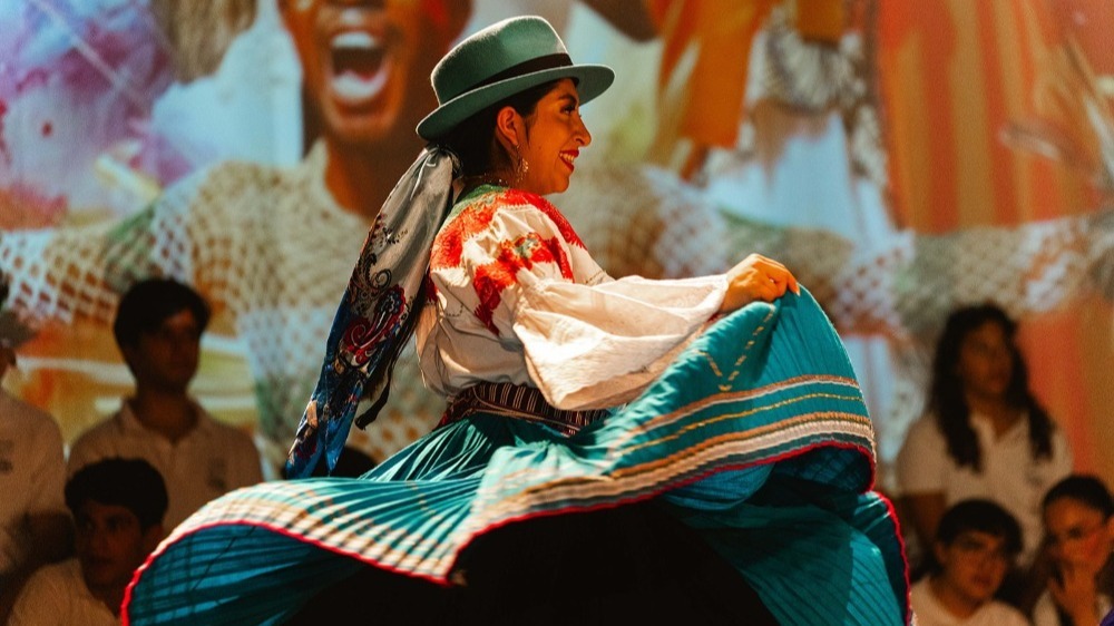 MUYU CULTURAL SOMBRERO DE ORO